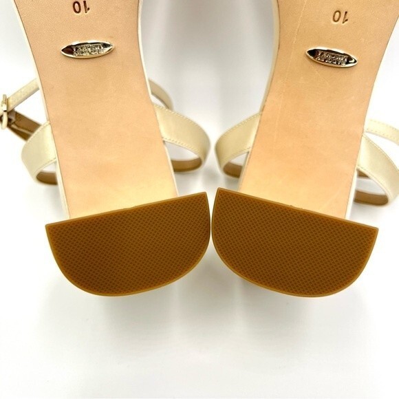 Badgley Mischka Size 10 Ivory Satin Jeweled Block Heels Wedding Shoes Sandals - Picture 11 of 12